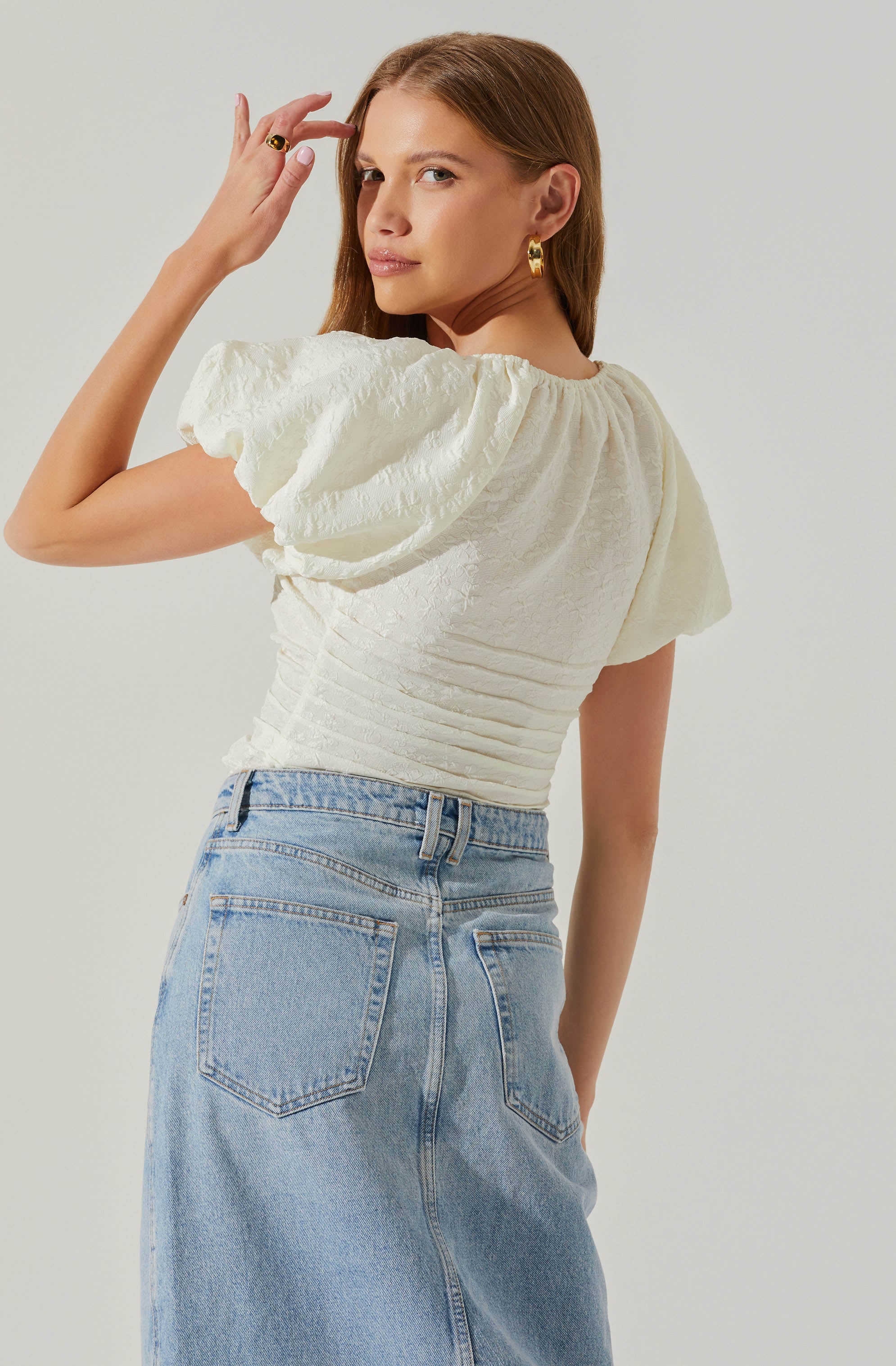 RUCHED PUFF SLEEVE TOP