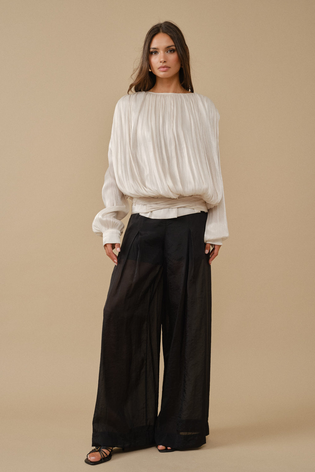 BUBBLE BLOUSE WITH ILLUSION SHOULDER CAPE