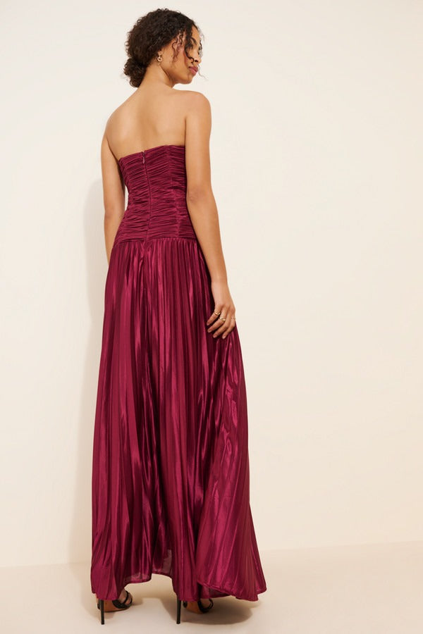 TWIST FRONT BODICEPLISSE MAXI DRESS