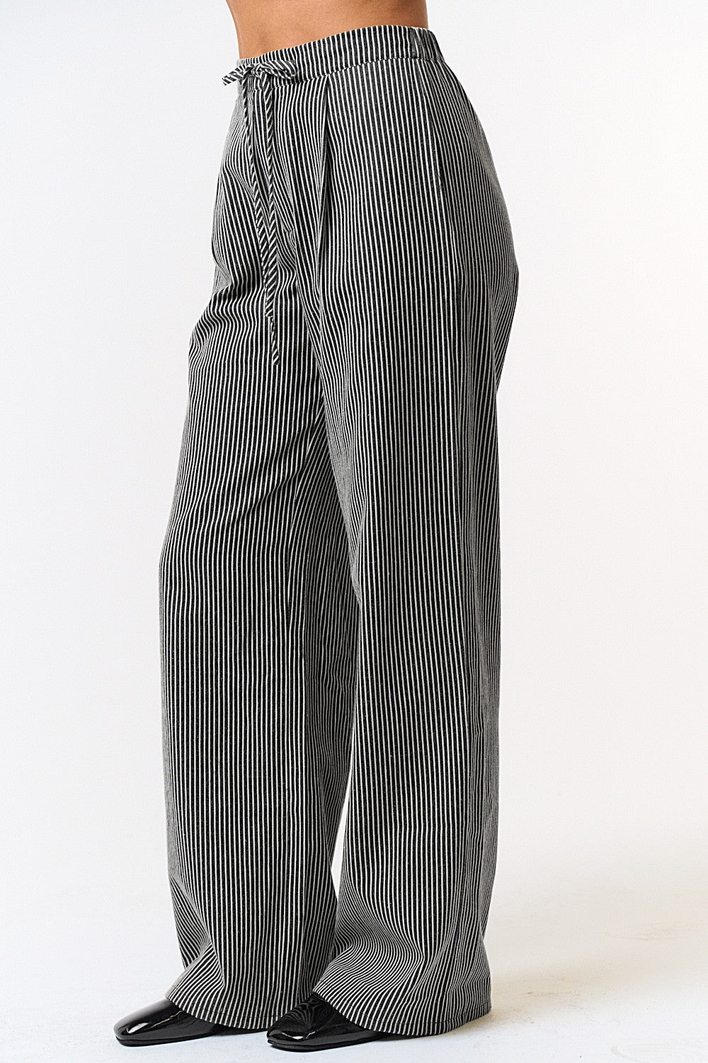 DRAWSTRING WIDE LEG PANTS