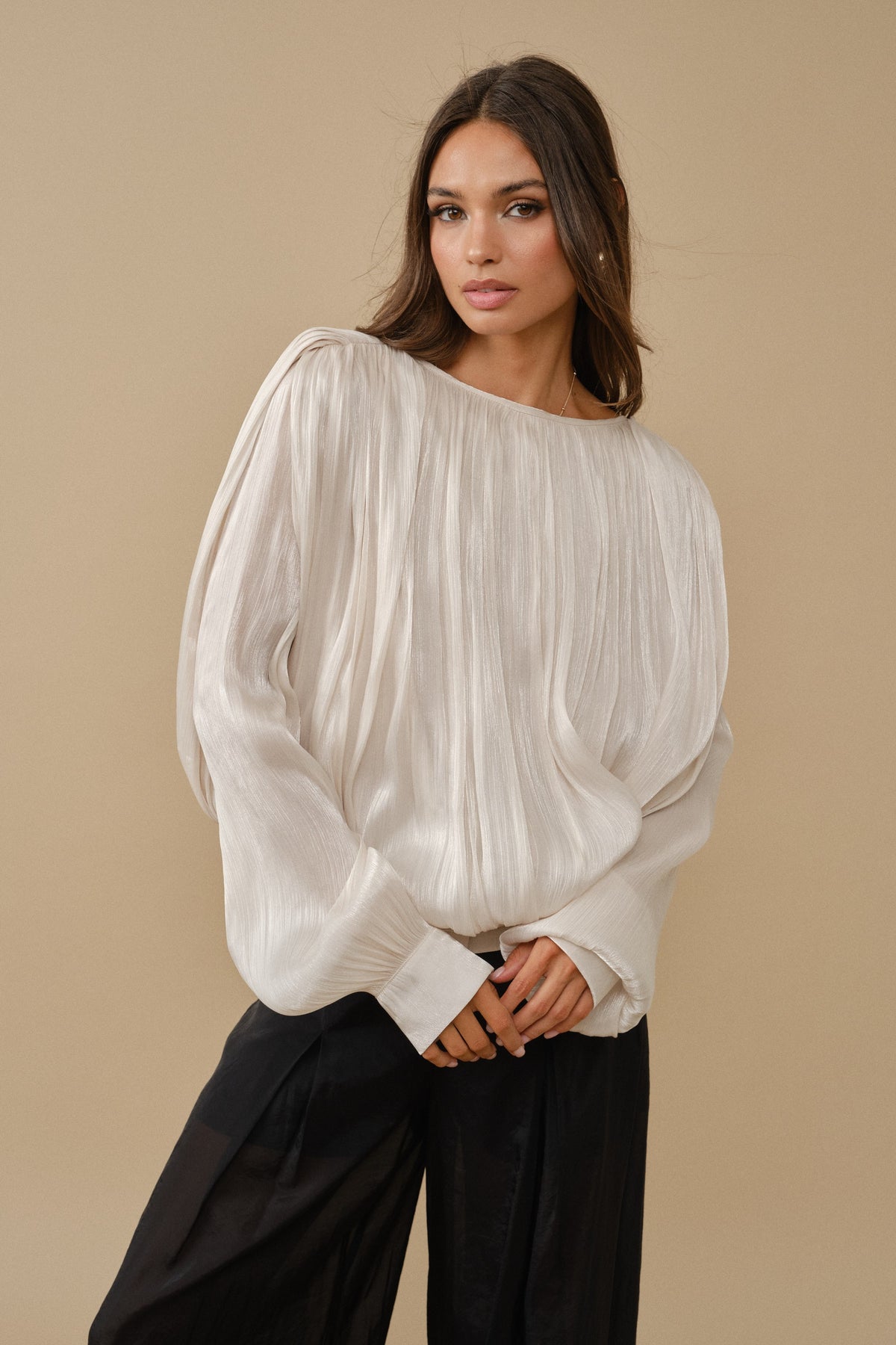 BUBBLE BLOUSE WITH ILLUSION SHOULDER CAPE