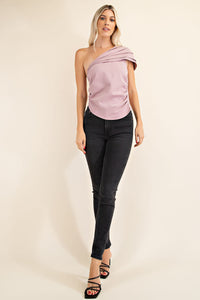 ASYMMETRICAL ONE SHOULDER TOP