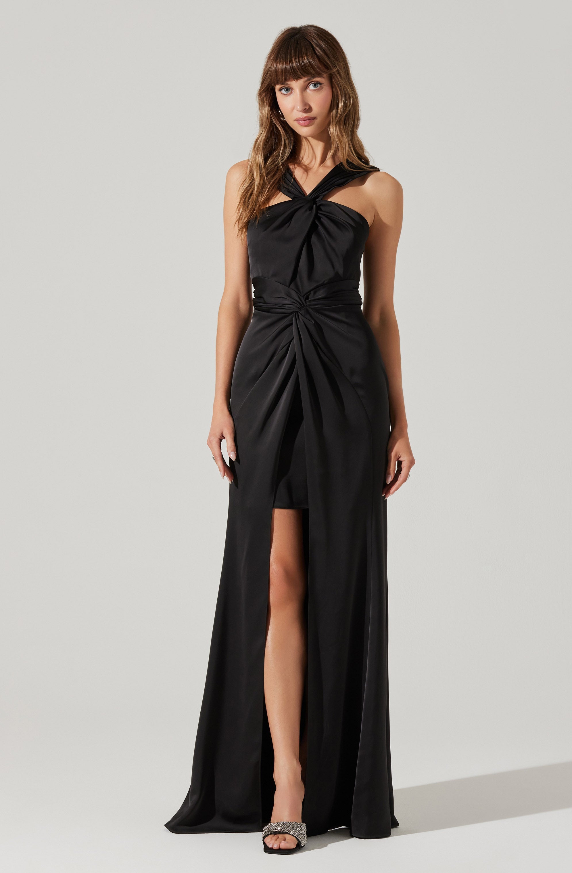 HALTER NECK MAXI DRESS