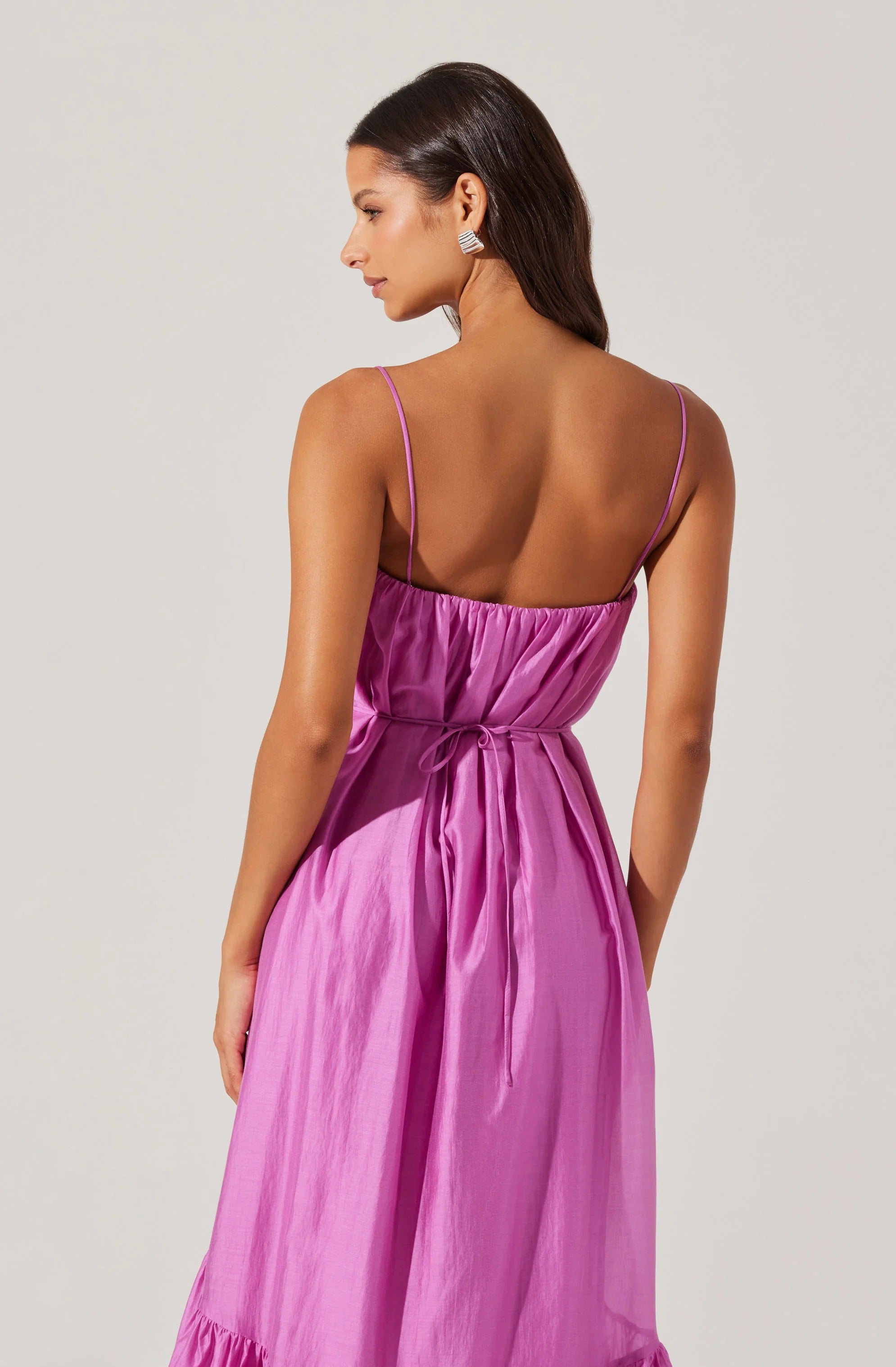 TIERED HIGH-LOW MAXI DRESS
