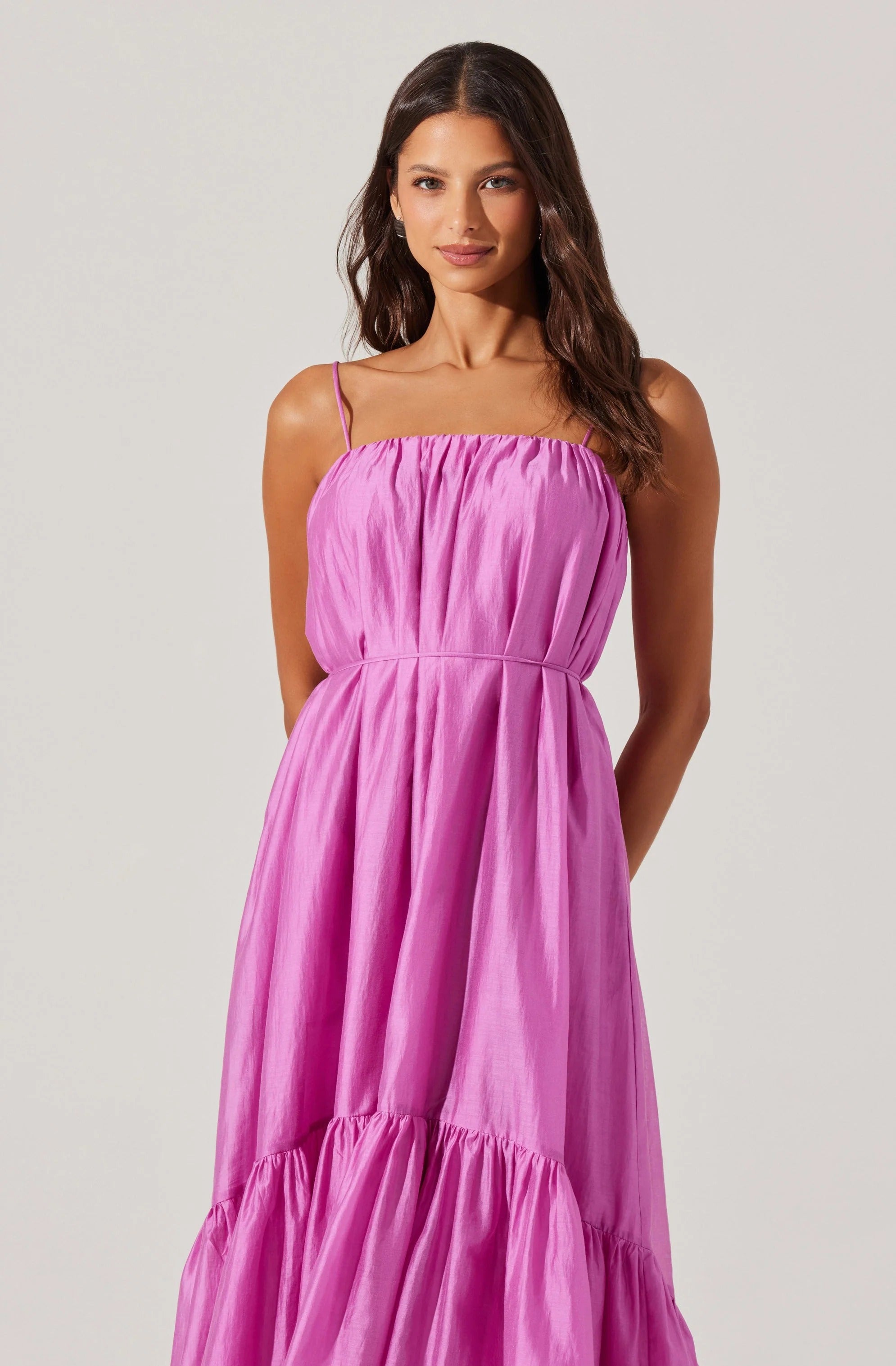 TIERED HIGH-LOW MAXI DRESS