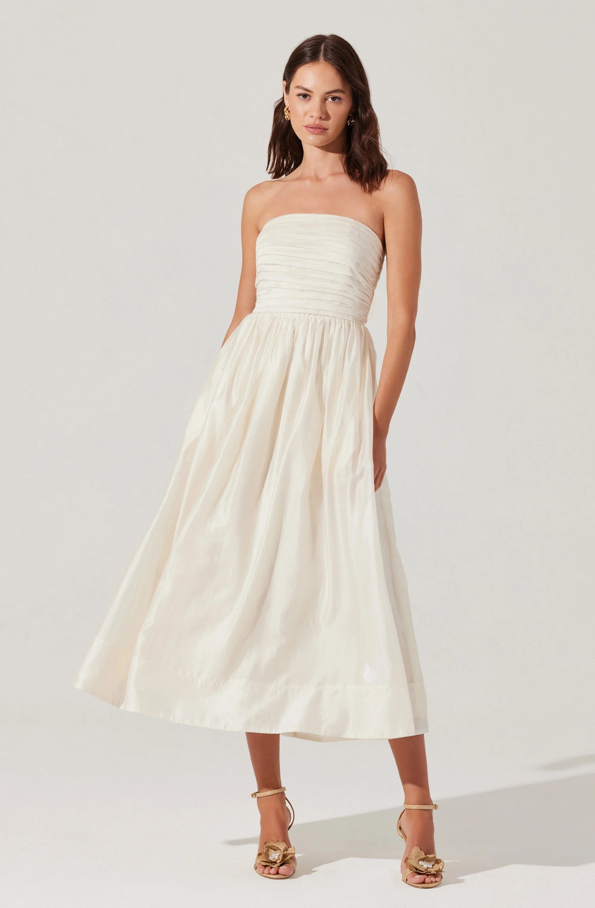 STRAPLESS PLEATED MIDI DRESS
