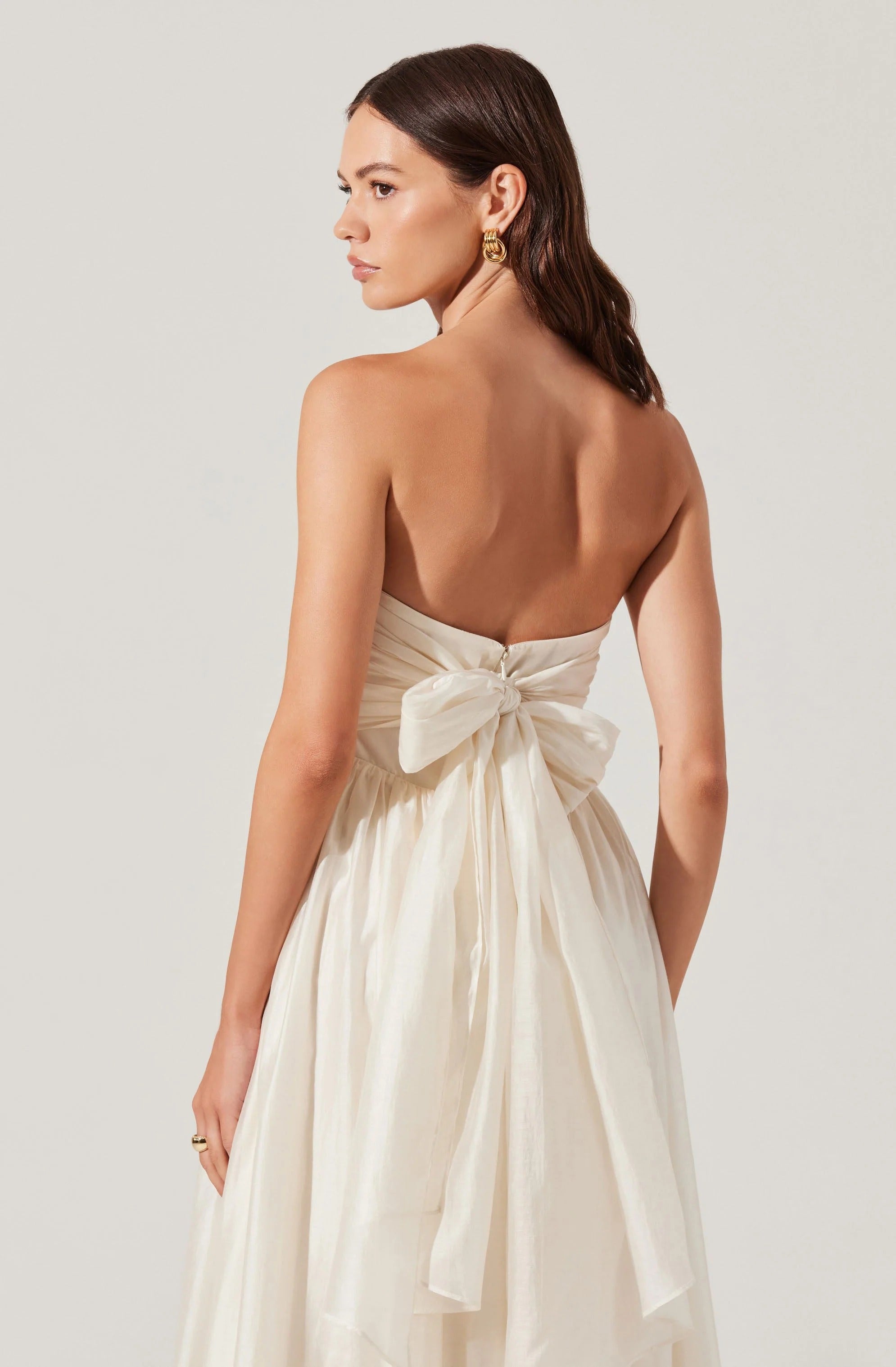 STRAPLESS PLEATED MIDI DRESS