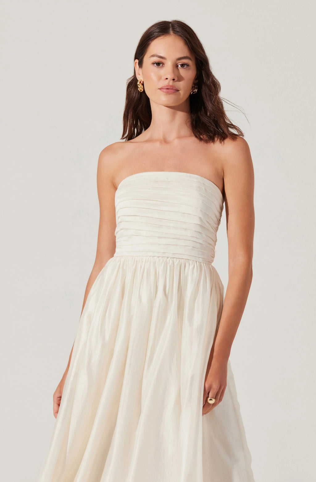 STRAPLESS PLEATED MIDI DRESS
