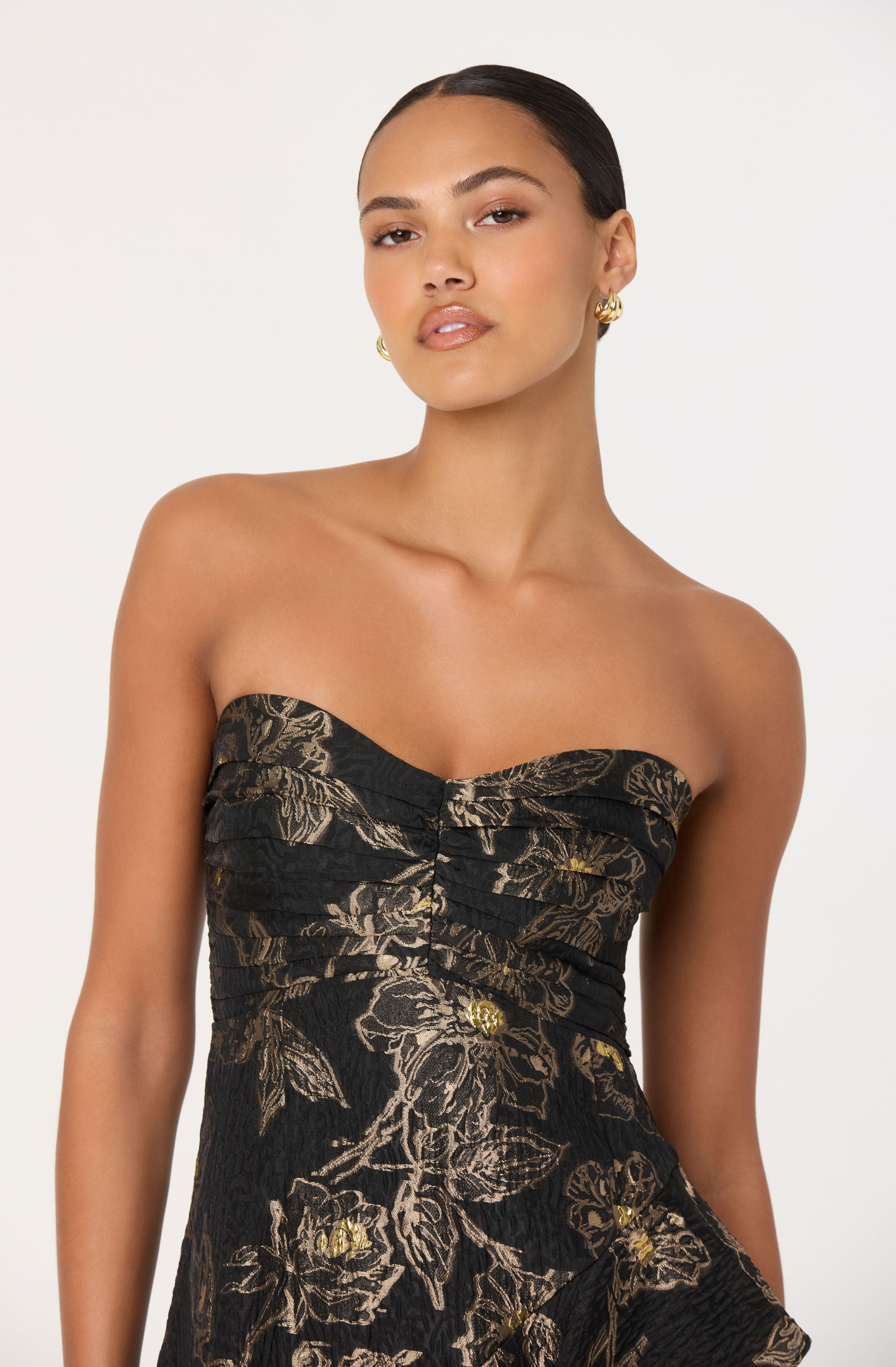 STRAPLESS METALLIC FLORAL MIDI DRESS