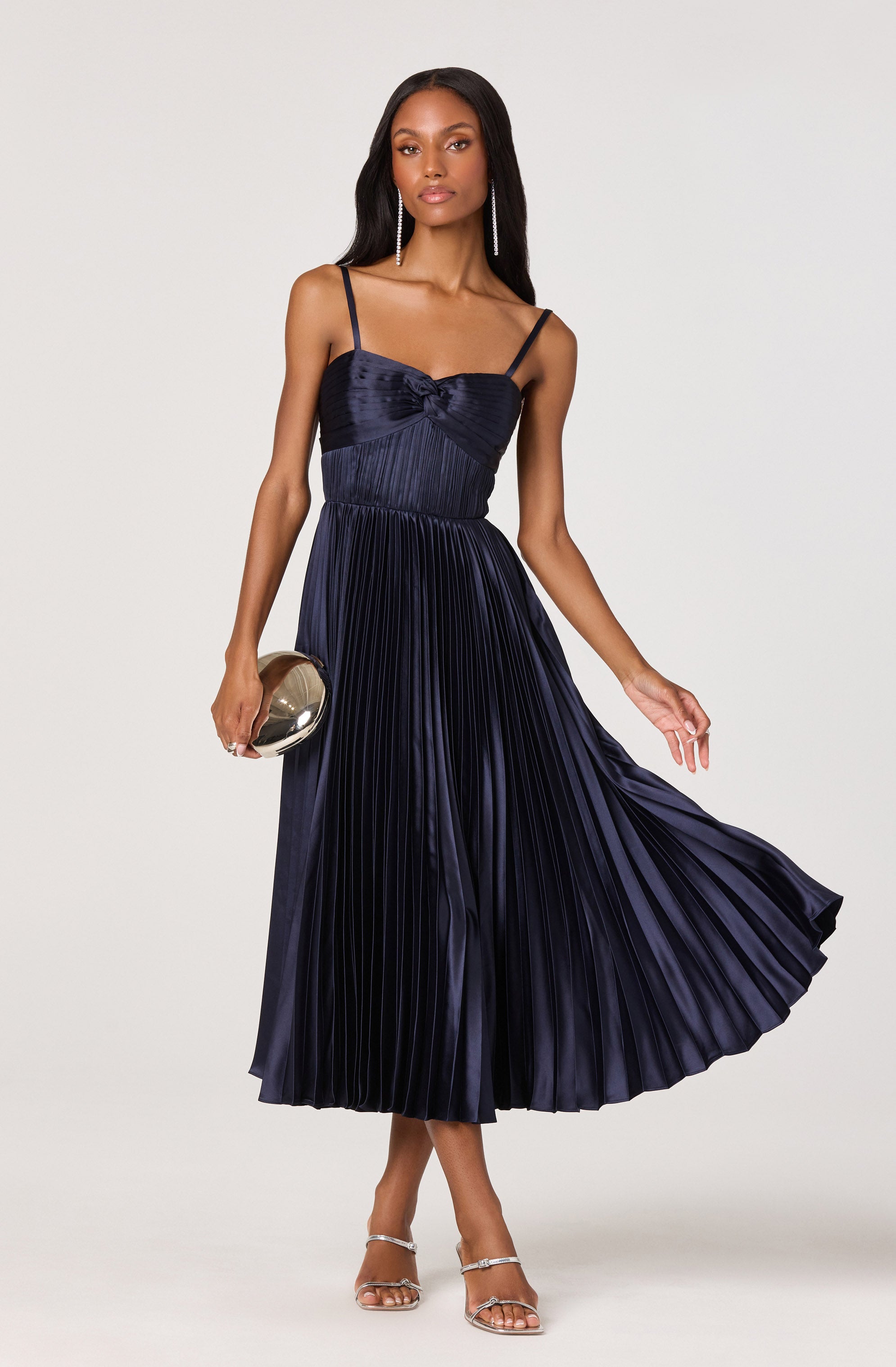 SWEETHEART PLEATED MIDI DRESS