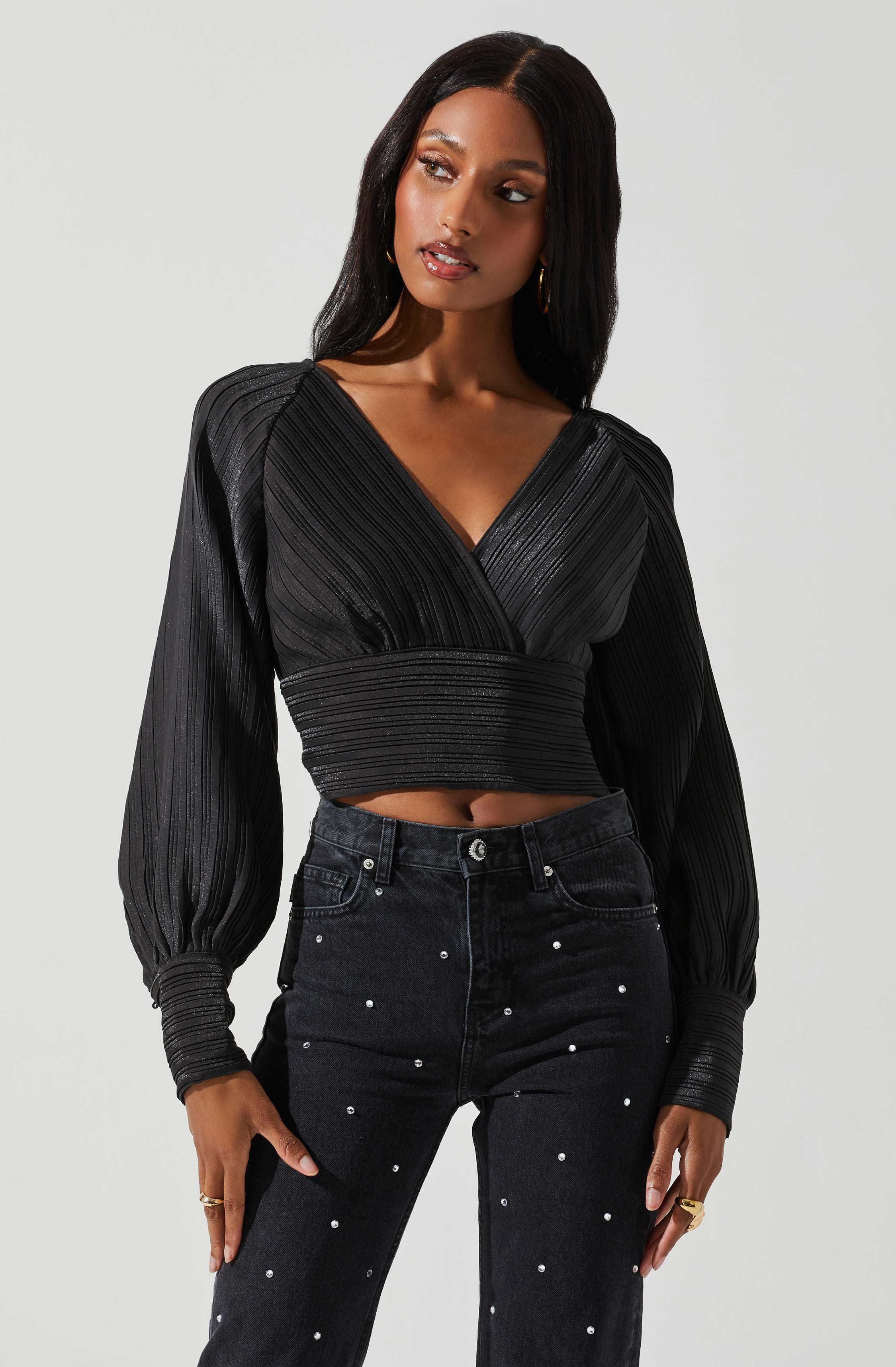 PLEATED LONG SLEEVE TOP