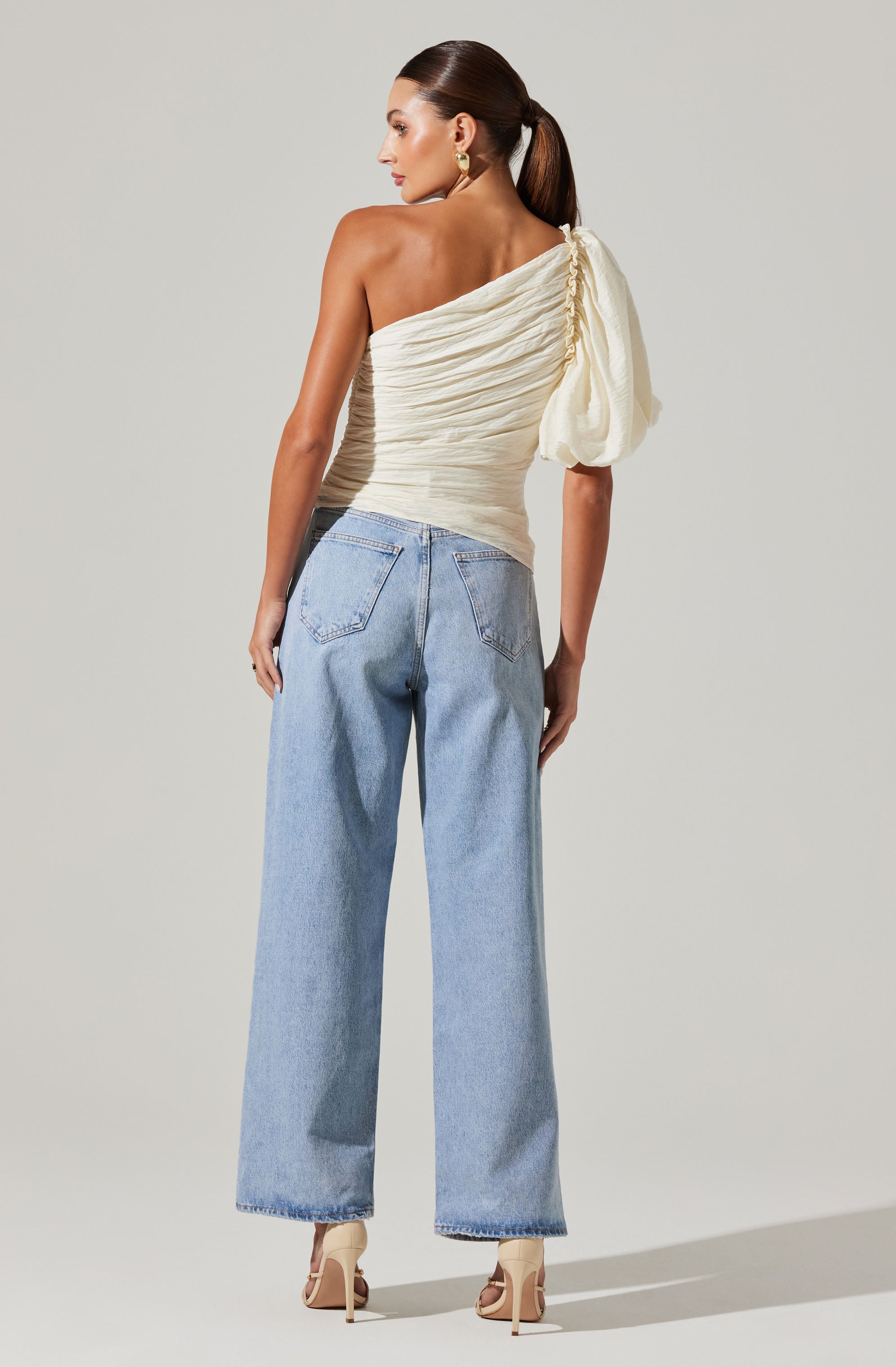 ONE SHOULDER PLEATED TOP