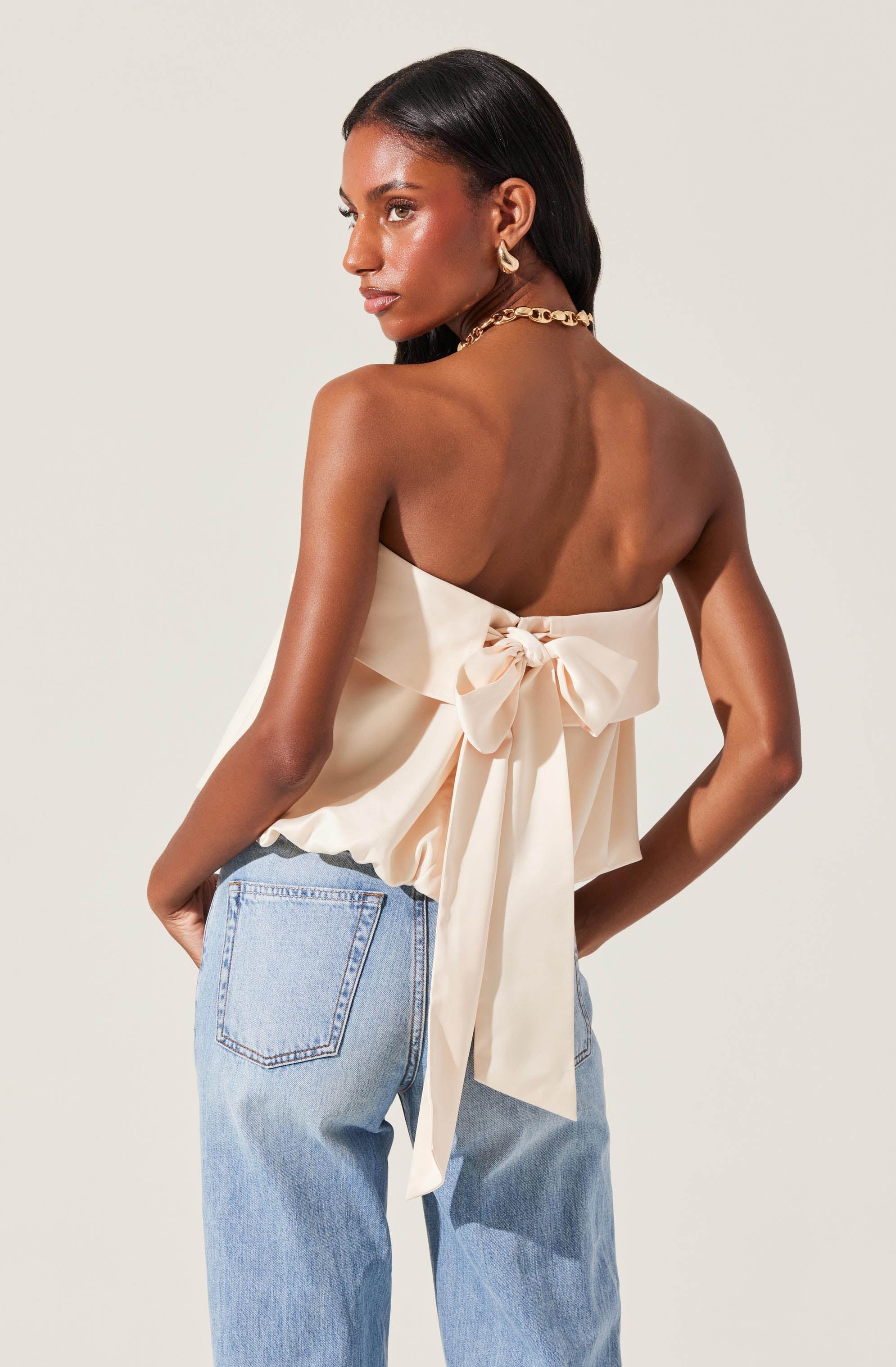STRAPLESS BOW BACK TOP