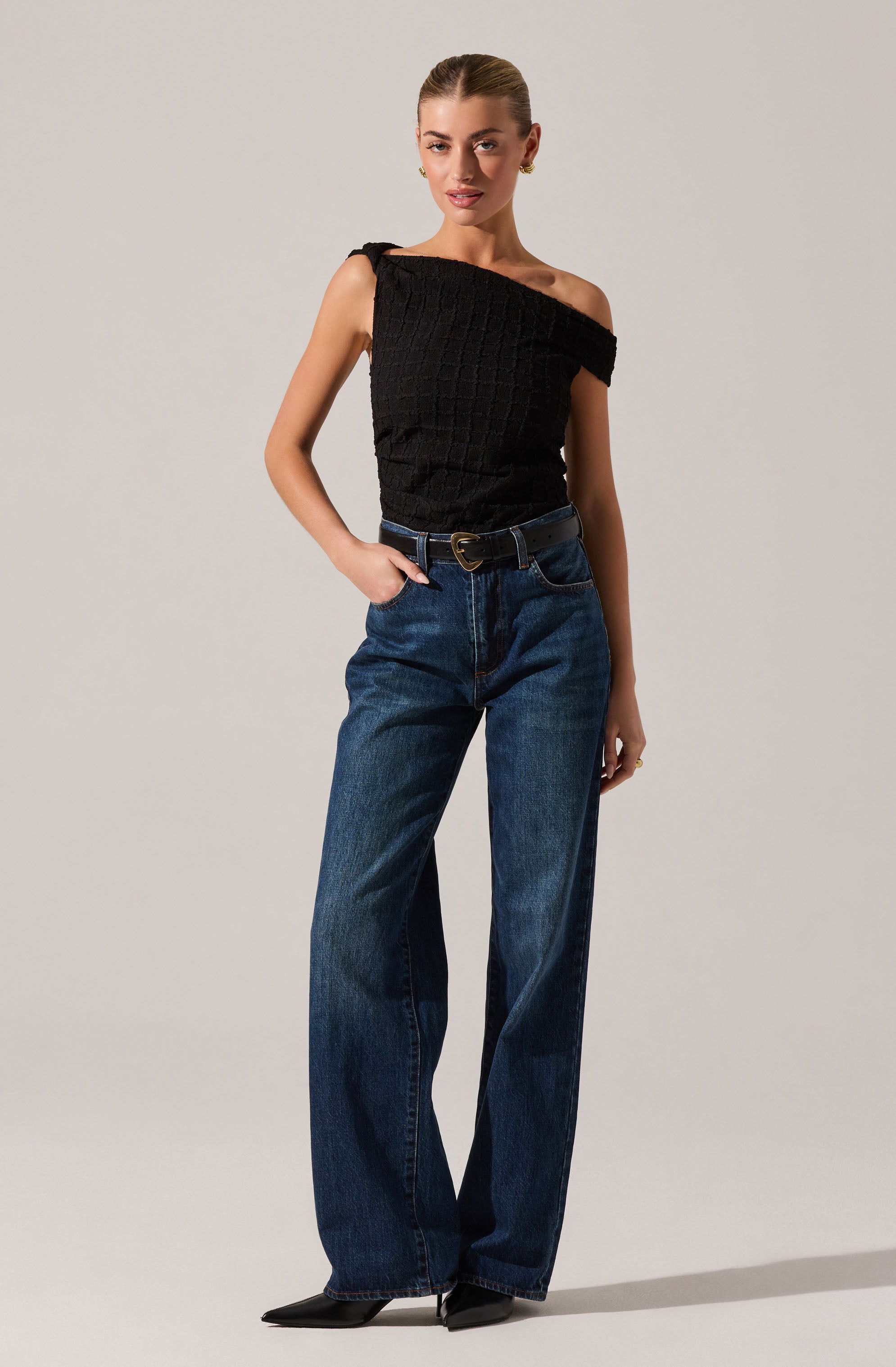 TEXTURED OFF SHOULDER TOP