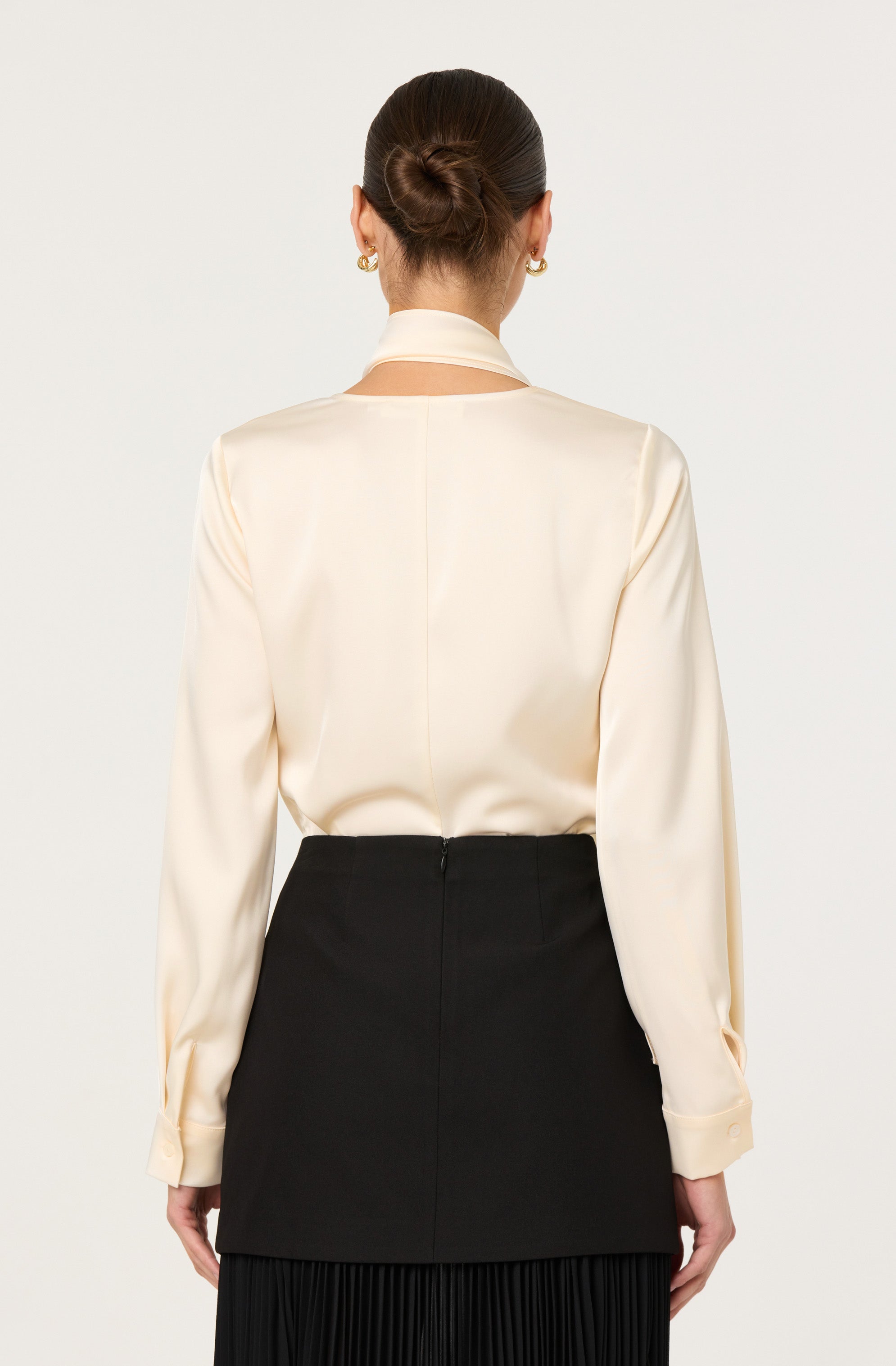 SATIN CUTOUT SCARF TOP