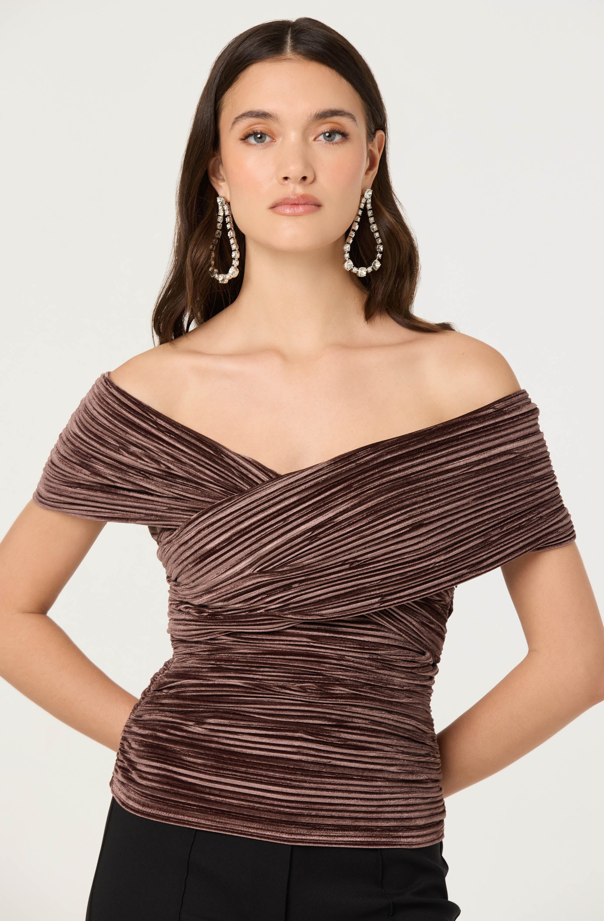 VELVET OFF SHOULDER TOP