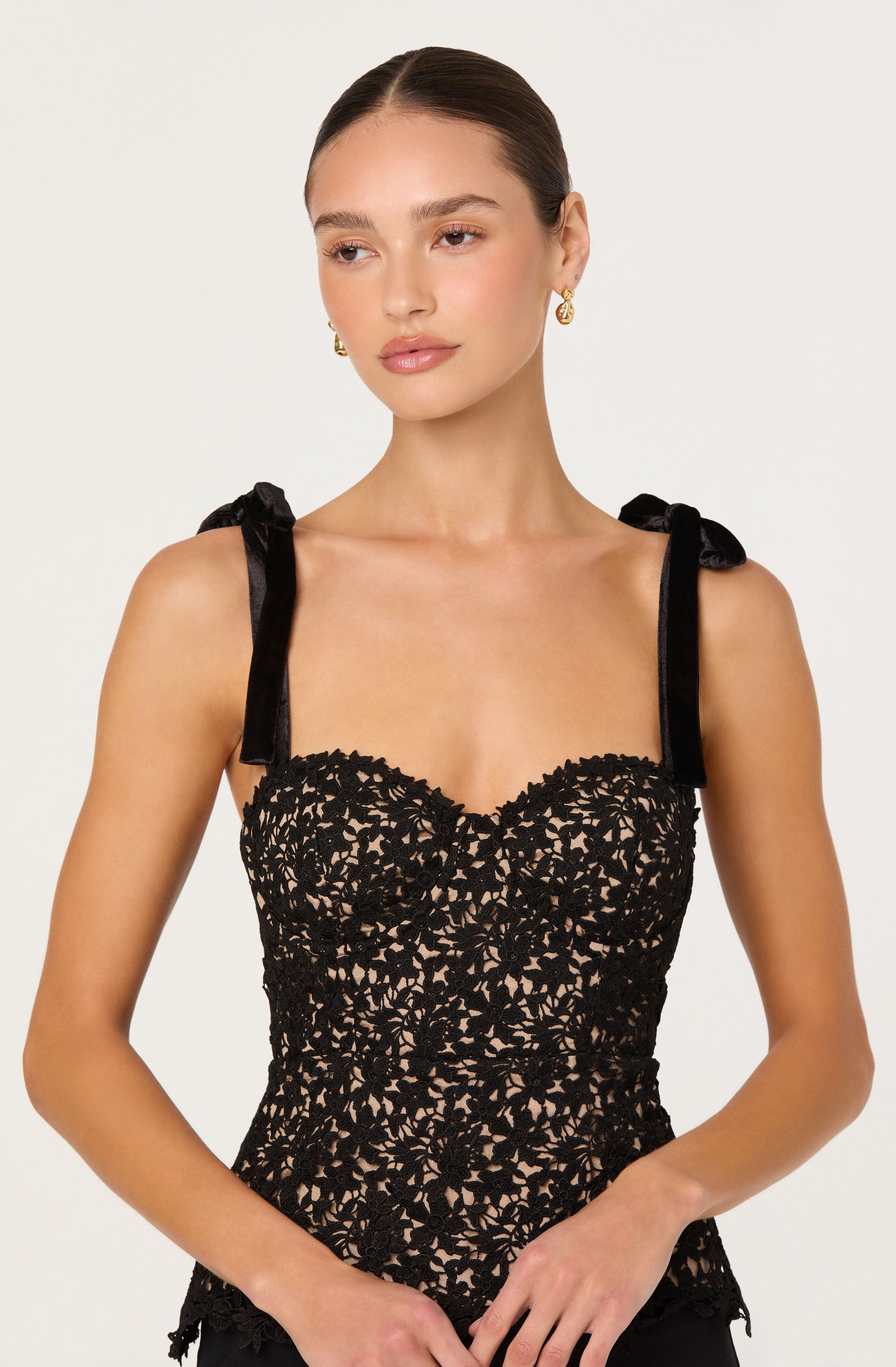 FLORAL LACE BUSTIER TOP