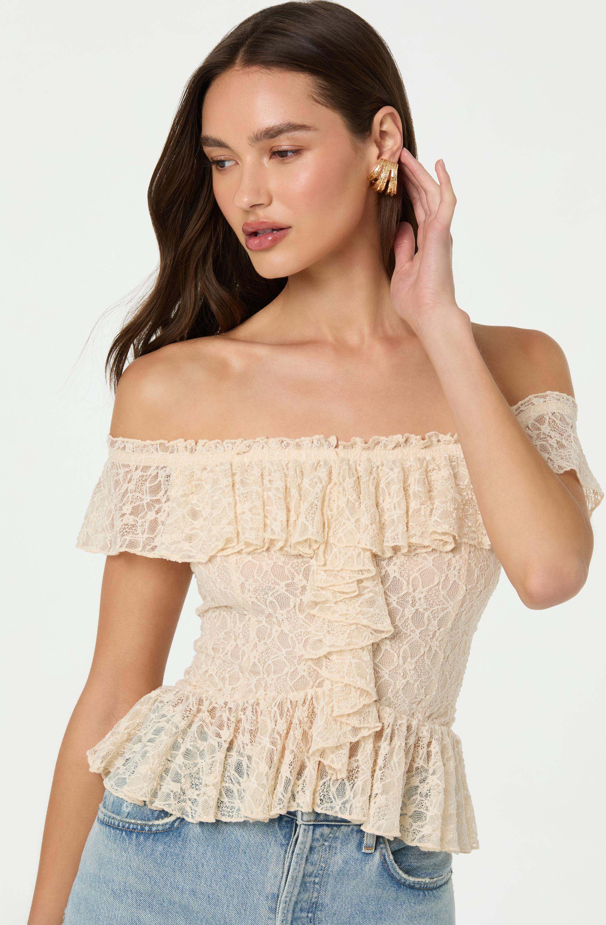 LACE OFF SHOULDER RUFFLE TOP