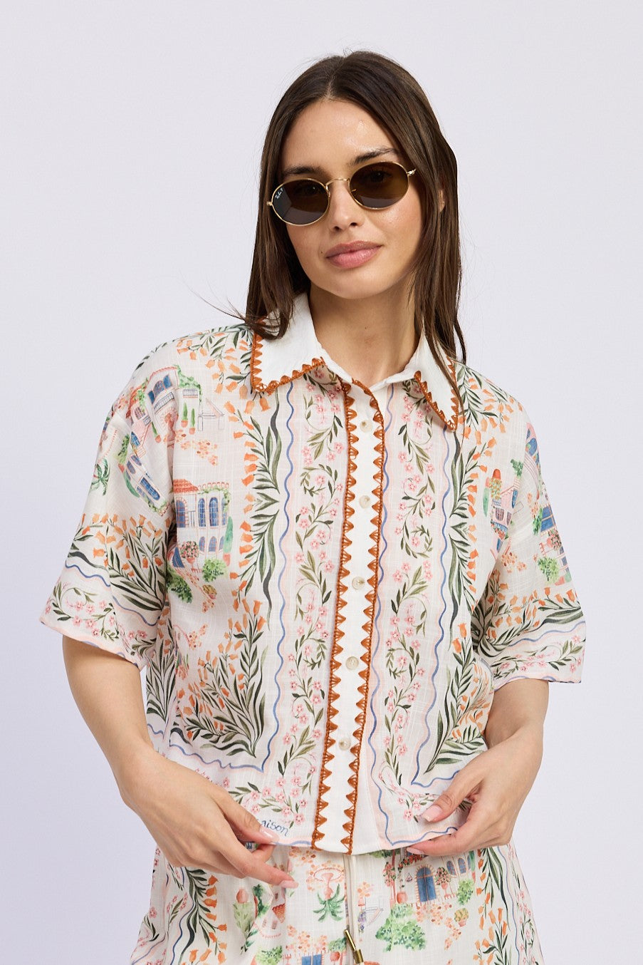 BOXY STITCH DETAIL SOUVENIR SHIRT