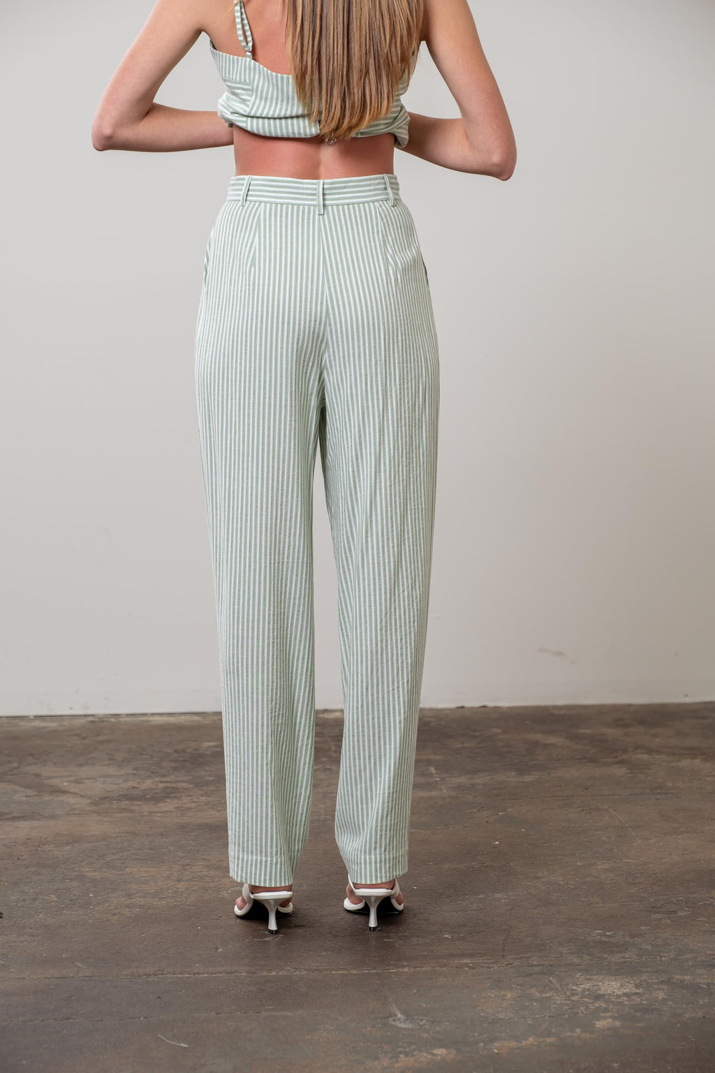 BUTTON FRONT TOP/LINING PANTS