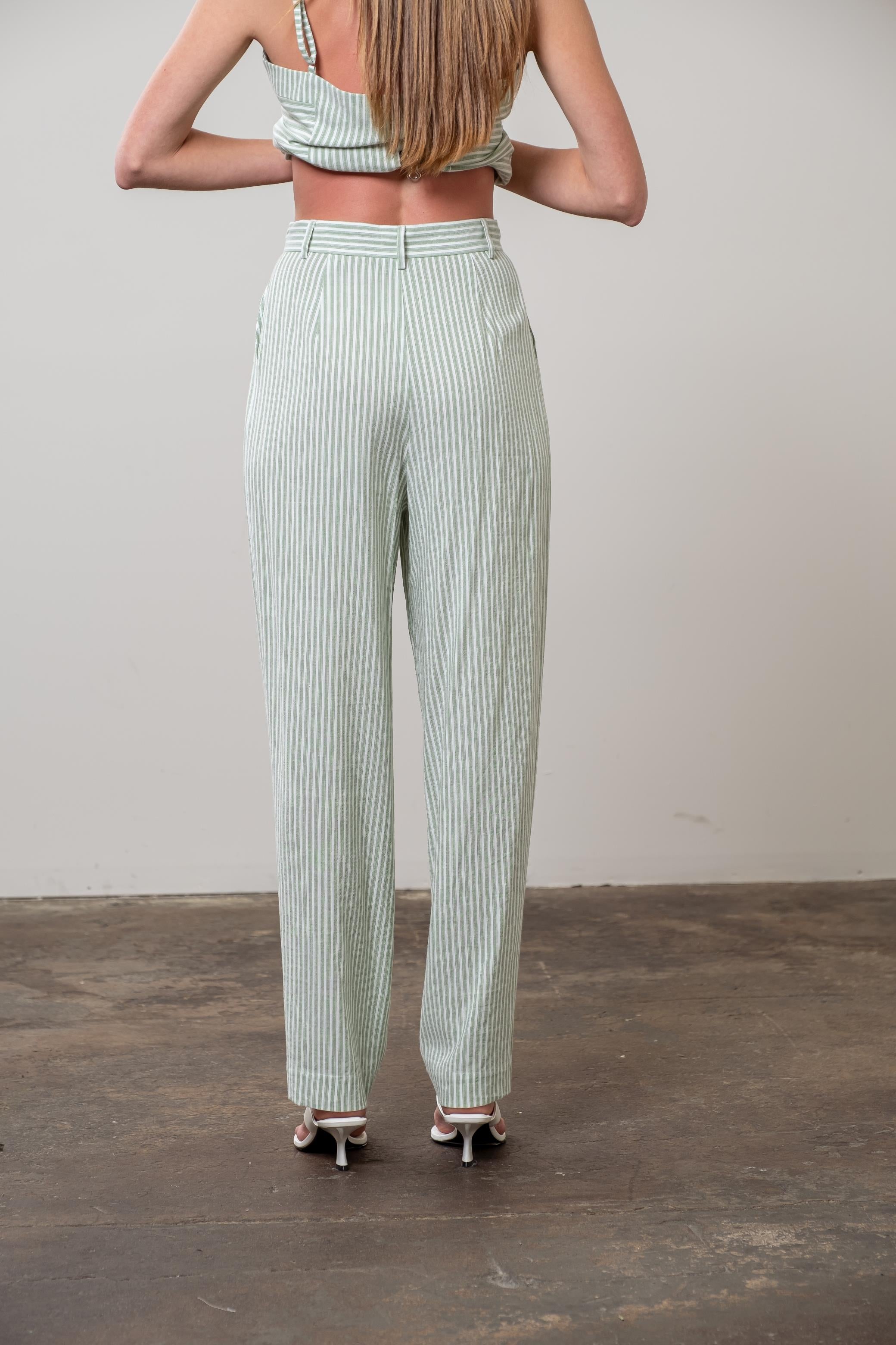 BUTTON FRONT TOP/LINING PANTS