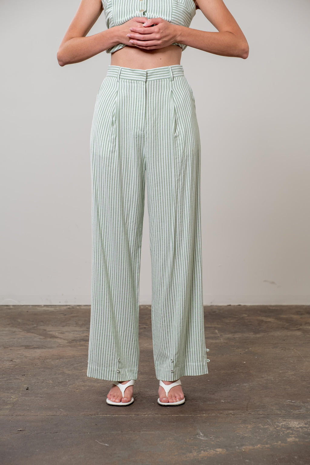 BUTTON FRONT TOP/LINING PANTS