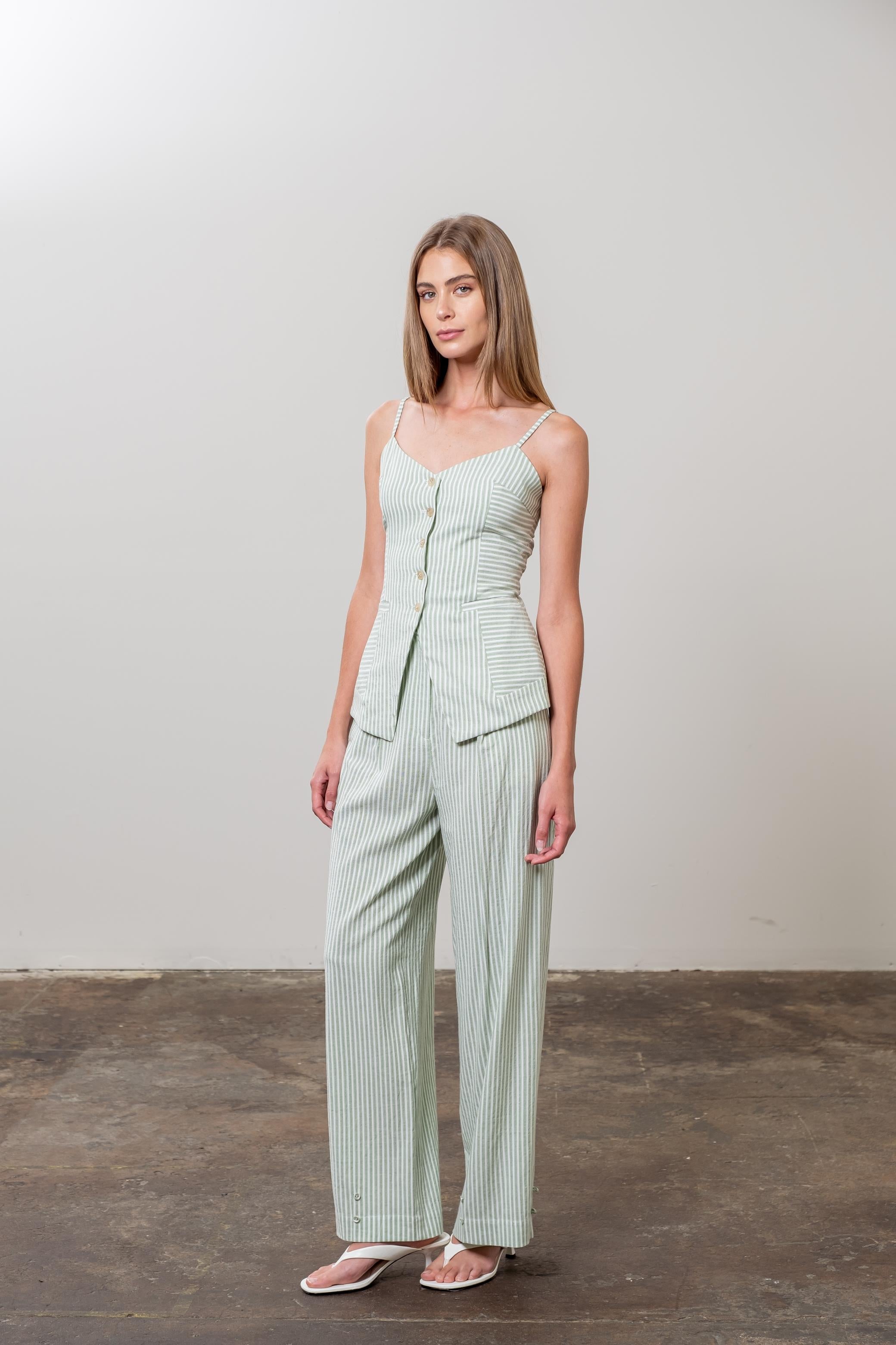 BUTTON FRONT TOP/LINING PANTS