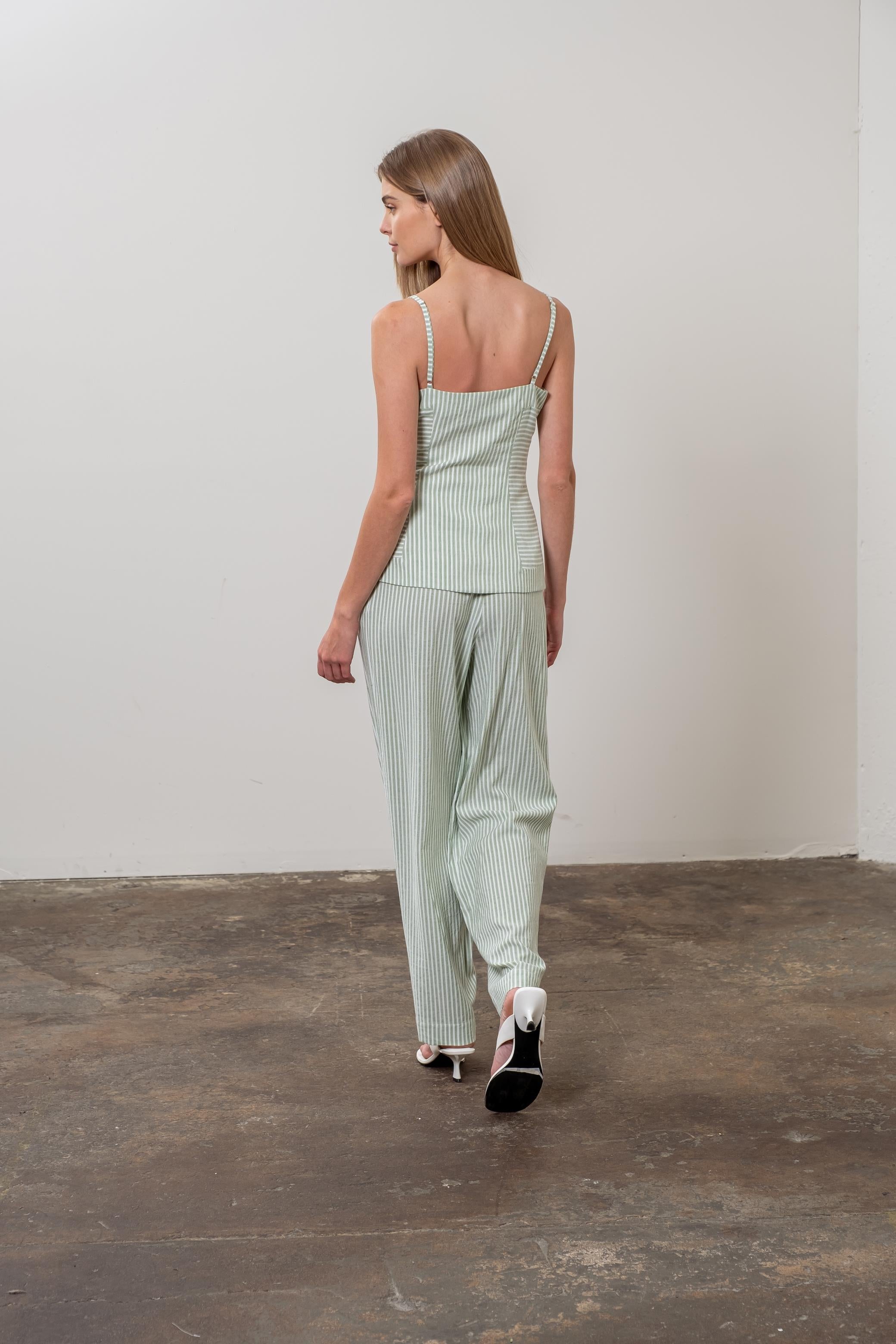 BUTTON FRONT TOP/LINING PANTS