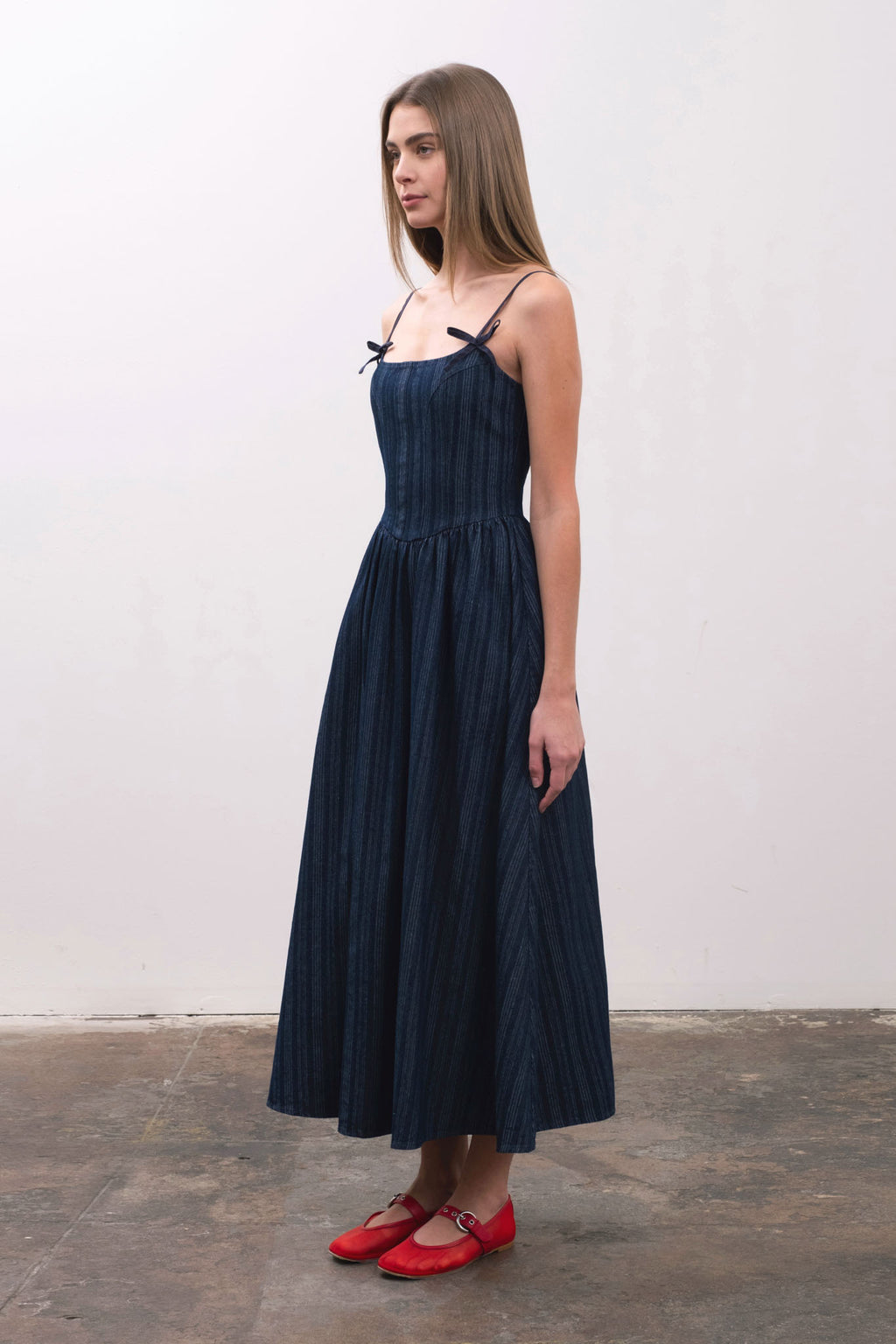 BOW DETAIL DENIM MIDI DRESS