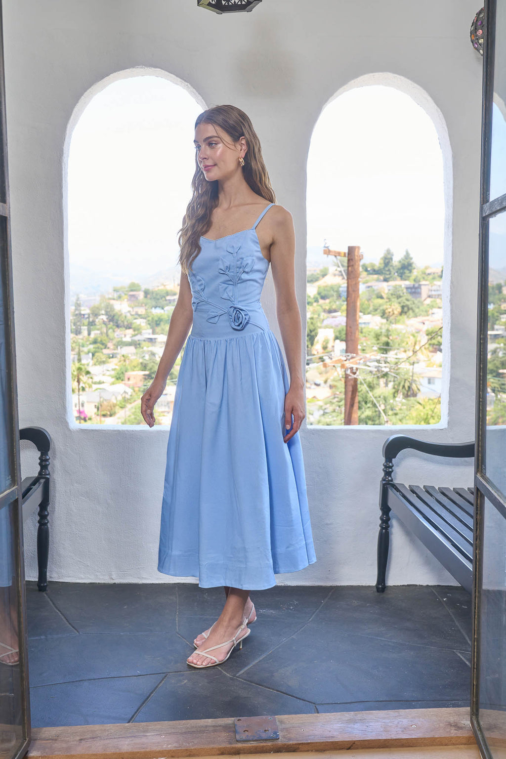 FLOWER ACCENT MIDI DRESS