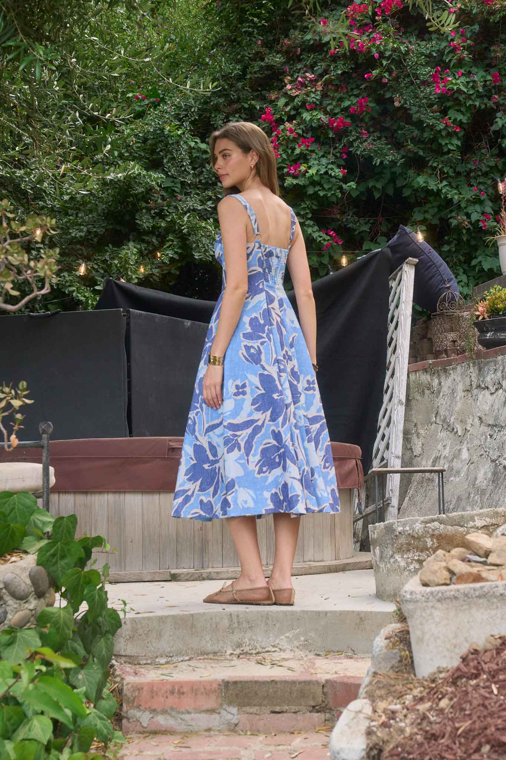 FLORAL SWEETHEART MIDI DRESS