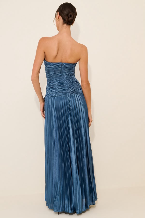 TWIST FRONT BODICE PLISSE MAXI DRESS